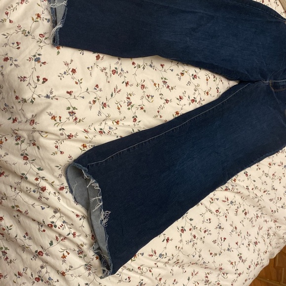 Levi’s high rise demi curve jeans - Picture 4 of 4